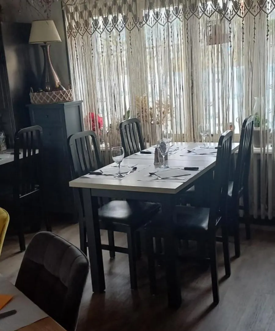 Hotel Le Saint Mary Mauriac  0*, Mauriac (Cantal)